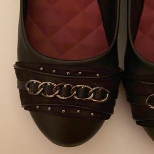 Falls Creek flats.  Black with bronze chain & stud details